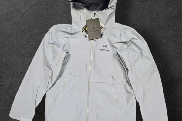 Ogłoszenie - Kurtka przeciwdeszczowa Arcteryx Beta LT Jacket (M). Zdjęcie 1