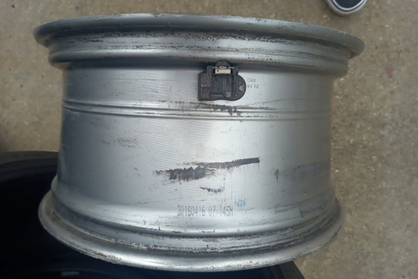 Ogłoszenie - Felga + opony. Zdjęcie 4