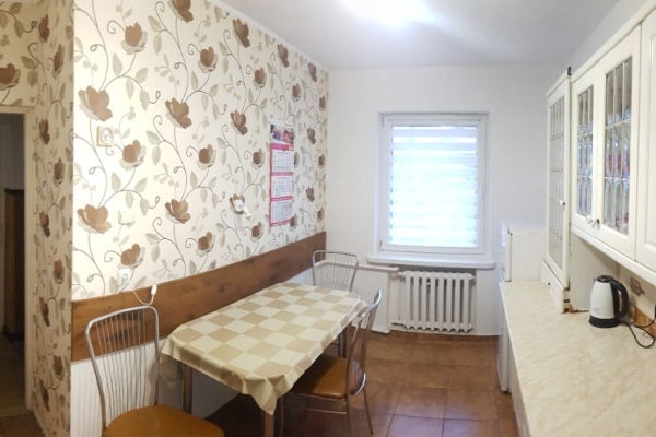 Ogłoszenie - Sprzedam dom w centrum Ślesina. Zdjęcie 5