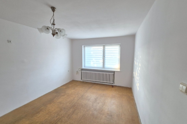 Ogłoszenie - Sprzedam dom w centrum Ślesina. Zdjęcie 8