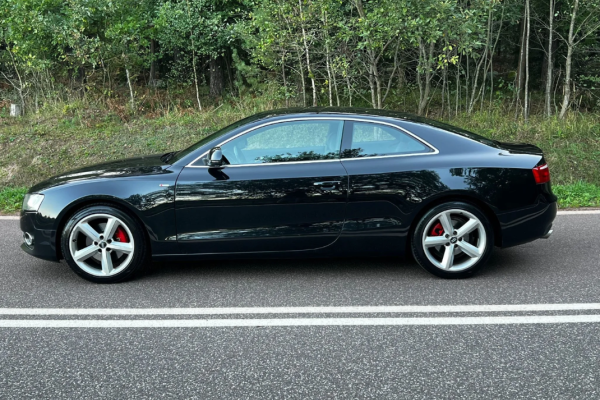 Ogłoszenie - Audi A5 Coupé 8T 2009 Rok Diesel Przebieg-121000km 2X S-Line. Zdjęcie 10