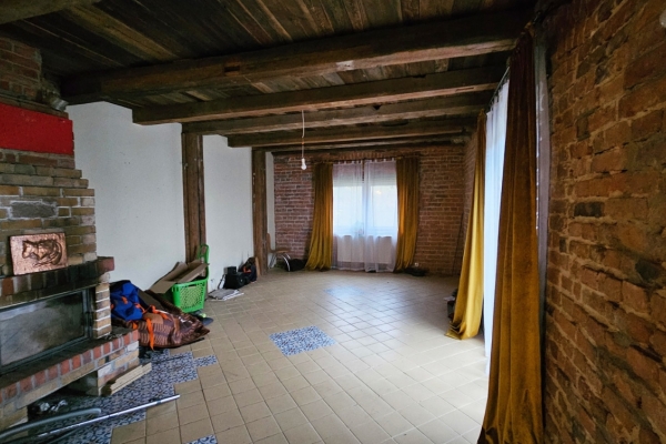 Ogłoszenie - 2pok, 182met, Dom wolnostojący PIWNICA/OGRÓD (Radzieszyn). Zdjęcie 4