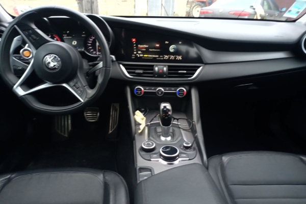 Ogłoszenie - Alfa Romeo Giulia 2.2 D. Zdjęcie 4