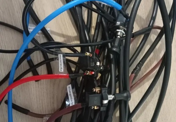 Ogłoszenie - Instalacje elektryczne do ciągników sprzedaż hurtem taniej. Zdjęcie 2