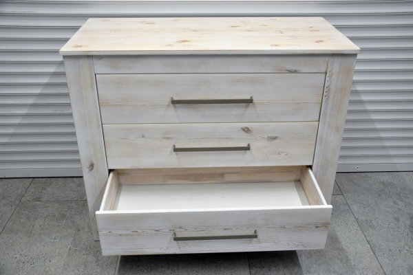 Ogłoszenie - komoda sosnowa z szufladami - jak nowa. Zdjęcie 2