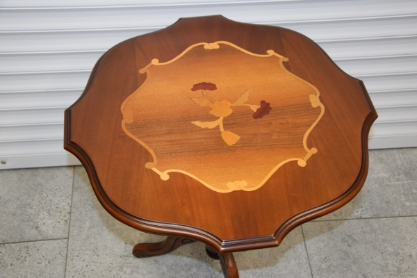 Ogłoszenie - stolik kawowy z intersją - jak nowy. Zdjęcie 2