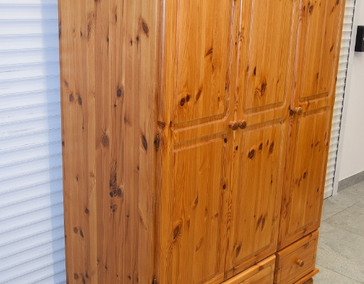 Ogłoszenie - szafa z drewna sosnowego - jak nowa. Zdjęcie 2