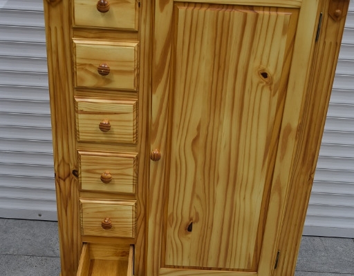 Ogłoszenie - komoda z drewna sosnowego - jak nowa. Zdjęcie 3