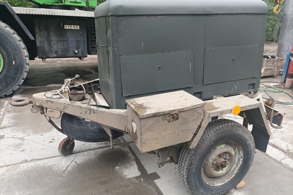 Ogłoszenie - Agregat prądotwórczy na przyczepie PAD-8. Zdjęcie 1