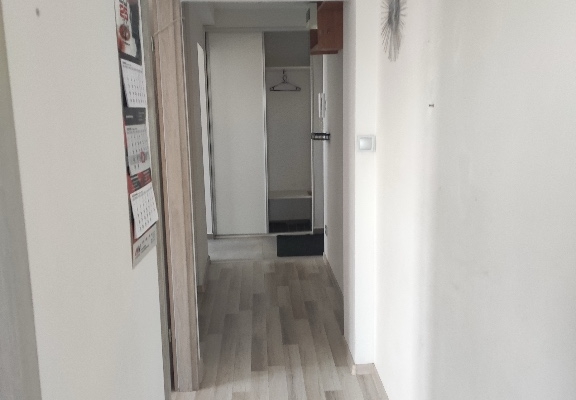 Ogłoszenie - Mieszkanie z pięknym widokiem. Dwa oddzielne pokoje. Stan do wprowadzenia. Po generalnym remoncie. Zdjęcie 3