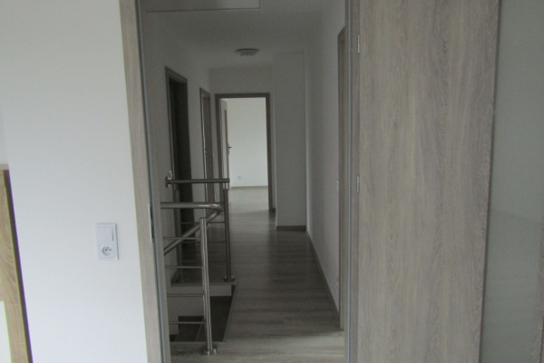 Ogłoszenie - Słoneczne 4-pokojowe mieszkanie tuż przy parku, od zaraz.. Zdjęcie 1