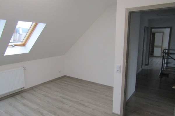 Ogłoszenie - Słoneczne 4-pokojowe mieszkanie tuż przy parku, od zaraz.. Zdjęcie 10