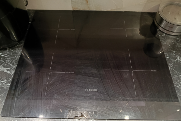 Ogłoszenie - Płyta indukcyjna Bosch pęknięta, sprawna PUE611BB2E. Zdjęcie 1