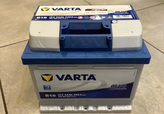 Ogłoszenie - Akumulator VARTA Blue Dynamic B18 44Ah 440A EN. Zdjęcie 1