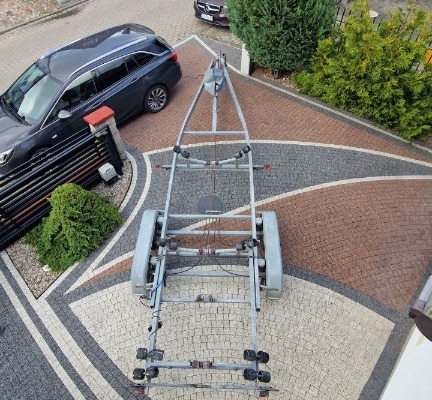 Ogłoszenie - Przyczepa dwuosiowa podłodziowa TREDAL 1600DMC, 1170kg. Zdjęcie 4