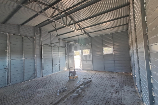 Ogłoszenie - Hala 7,5x6m - biały - brama uchylna - brama dwuskrzydłowa - 4x okno - drzwi - rynny TKD387. Zdjęcie 7