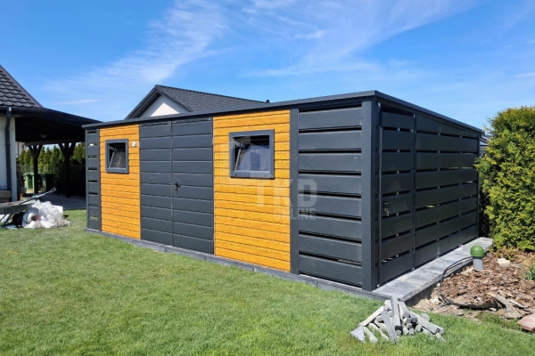 Ogłoszenie - Schowek domek ogrodowy 4,5x3m + wiata 0,5m brama drzwi 2x okno jasny orzech drewnopodobny dach spad w tył TKD389. Zdjęcie 4