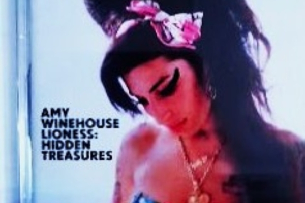 Ogłoszenie - Polecam Nowy Album CD AMY WINEHAUSE -Album Hidden Treasures Cd. Zdjęcie 1