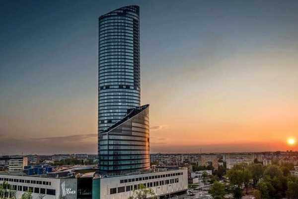 Ogłoszenie - 2pok, 70met, okolice Wielkiej APARTAMENT W SKY TOWER (Wrocław). Zdjęcie 1