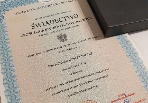 Ogłoszenie - Dyplomy Uniwersytetu Medycznego we Wrocławiu, dyplomy kolekcjonerskie Collegium Humanum. Zdjęcie 1