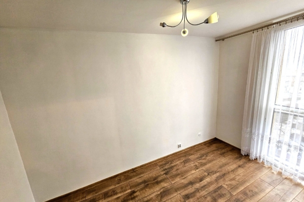 Ogłoszenie - 2pok, 31met, okolice Gorlickiej PIWNICA/WINDA/PARKING (Wrocław). Zdjęcie 2