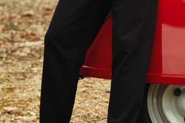 Ogłoszenie - Męskie Spodnie dresowe bez ściągaczy czarne FRUIT of the LOOM. Zdjęcie 1