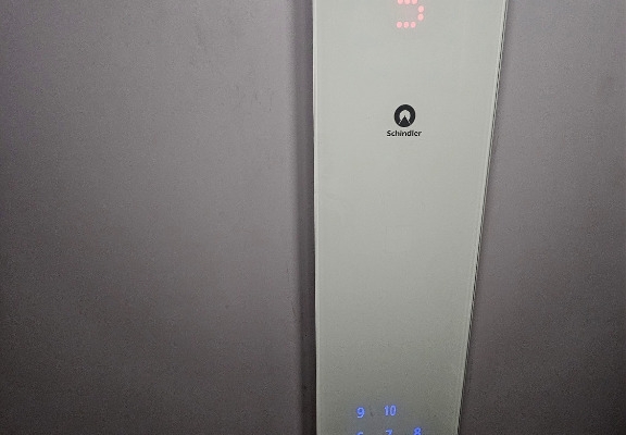 Ogłoszenie - 2pok, 31met, okolice Gorlickiej PIWNICA/WINDA/PARKING (Wrocław). Zdjęcie 8