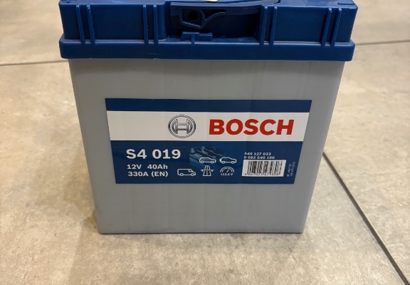 Ogłoszenie - Akumulator 12V 40Ah S4019 BOSCH S4. Zdjęcie 1