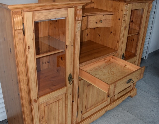 Ogłoszenie - kredens z drewna sosnowego - jak nowy. Zdjęcie 4
