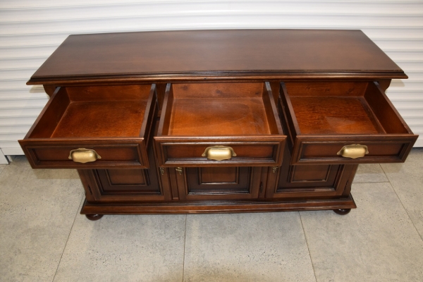 Ogłoszenie - komoda z drewna tekowego - jak nowa. Zdjęcie 3