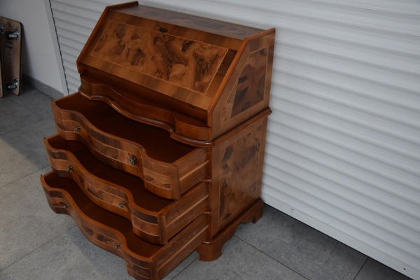 Ogłoszenie - sekretarzyk z drewna orzechowego - jak nowy. Zdjęcie 4