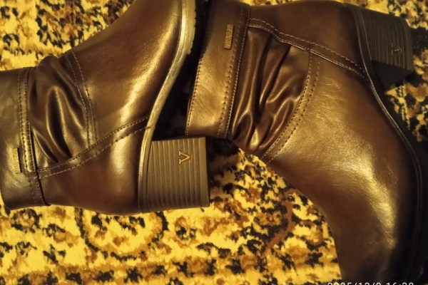 Ogłoszenie - Buty damskie orginalne. Zdjęcie 4