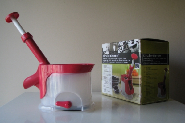 Ogłoszenie - Dobrej jakości, drylownica z przyssawką do wiśni, oliwek, czereśni. Zdjęcie 1