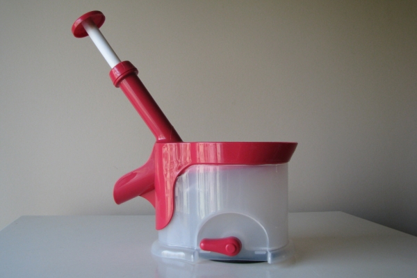 Ogłoszenie - Dobrej jakości, drylownica z przyssawką do wiśni, oliwek, czereśni. Zdjęcie 2