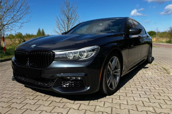 Ogłoszenie - BMW Seria 7 G12 3 740i Long 3.0 R6 M-pakiet Full Opcja Radar 340 KM. Zdjęcie 1