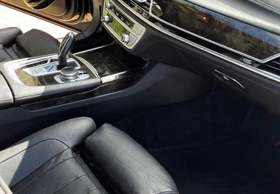 Ogłoszenie - BMW Seria 7 G12 3 740i Long 3.0 R6 M-pakiet Full Opcja Radar 340 KM. Zdjęcie 5