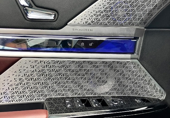 Ogłoszenie - BMW 760ix 544KM M-pakiet PRO, V8 4,4L Twin-Turbo, Shadow Line, 4x4 Full Opcja Unikat TV Louge business class, INDIVIDUAL. Zdjęcie 6