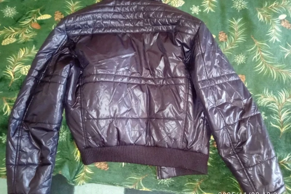 Ogłoszenie - Kurtka damska firmy nosit. Zdjęcie 1