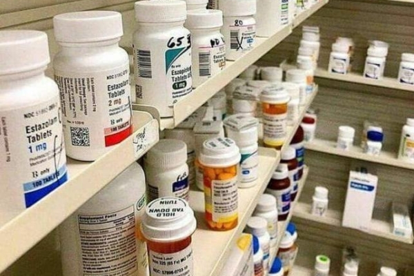 Ogłoszenie - Oferujemy szeroki wybór wszelkiego rodzaju leków.. Zdjęcie 1