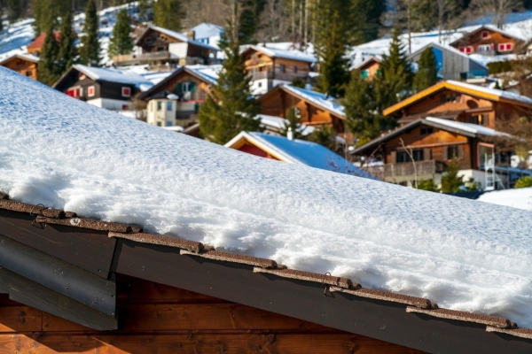 Ogłoszenie - Odśnieżenie dachu, usuwanie lodu, sopli z dachów, tel. 504-746-203, Wrocław. Zdjęcie 1