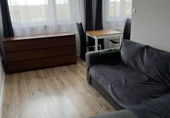 Ogłoszenie - 1pok, 24met, okolice Odolanowskiej PIWNICA/WINDA (Wrocław). Zdjęcie 1