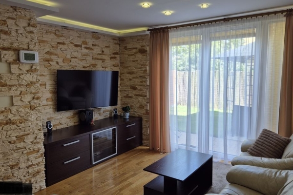 Ogłoszenie - 3pok, 60met, Okolice Słowackiej OGRÓD/GARAŻ/2015 (Wrocław). Zdjęcie 1