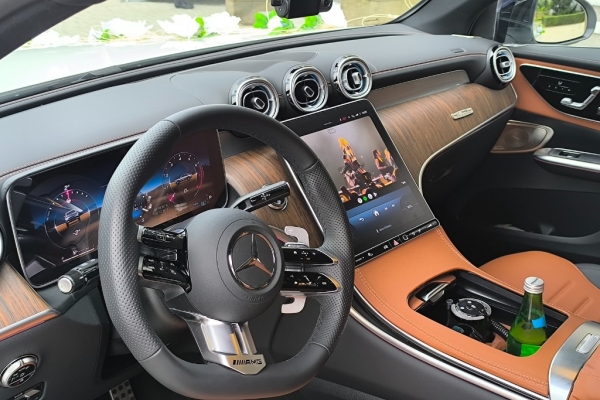 Ogłoszenie - auto, samochód do ślubu   Mercedes GLC Coupe AMG. Zdjęcie 9