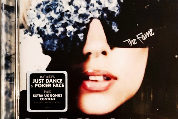 Ogłoszenie - Polecam  Wspaniały  Album CD LADY GAGA- The Fame CD. Zdjęcie 1