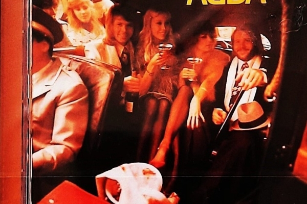 Ogłoszenie - Polecam Album CD Zespołu ABBA - Album The Music still goes. Zdjęcie 3