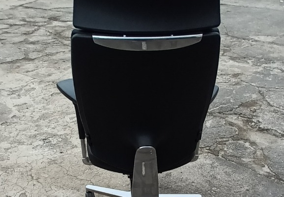 Ogłoszenie - Fotel Gabinetowy czarny, stan bardzo dobry, FAKTURA VAT !! Bez uszkodzeń !. Zdjęcie 2
