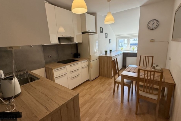 Ogłoszenie - 3pok, 75met, okolice Nowowiejskiej ROZKŁAD/BALKON/PIWNICA (Wrocław). Zdjęcie 4