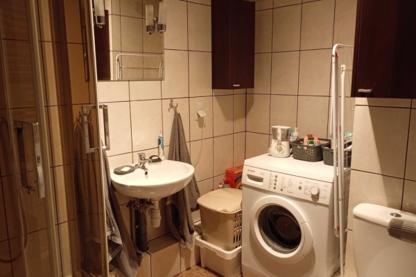 Ogłoszenie - 2pok, 40met, Okolice Laurowej BALKON/KOMÓRKA/GARAŻ (Wrocław). Zdjęcie 5