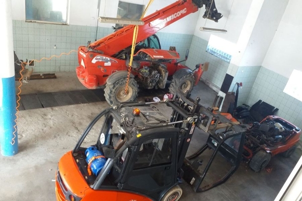 Ogłoszenie - Ładowarka teleskopowa Manitou wynajem, serwis, sprzedaż ładowarki teleskopowe. Zdjęcie 8