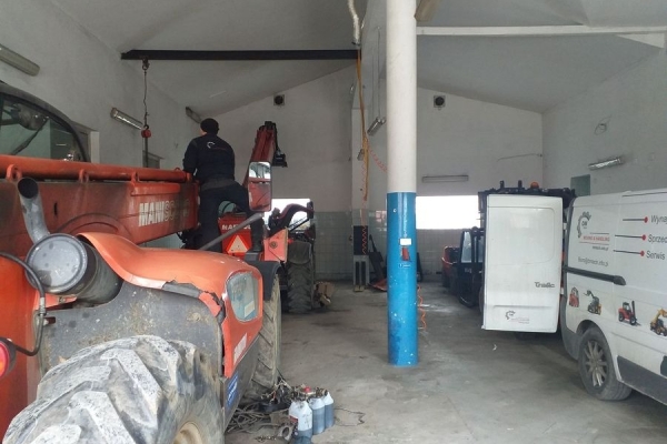 Ogłoszenie - Ładowarka teleskopowa Manitou wynajem, serwis, sprzedaż ładowarki teleskopowe. Zdjęcie 6